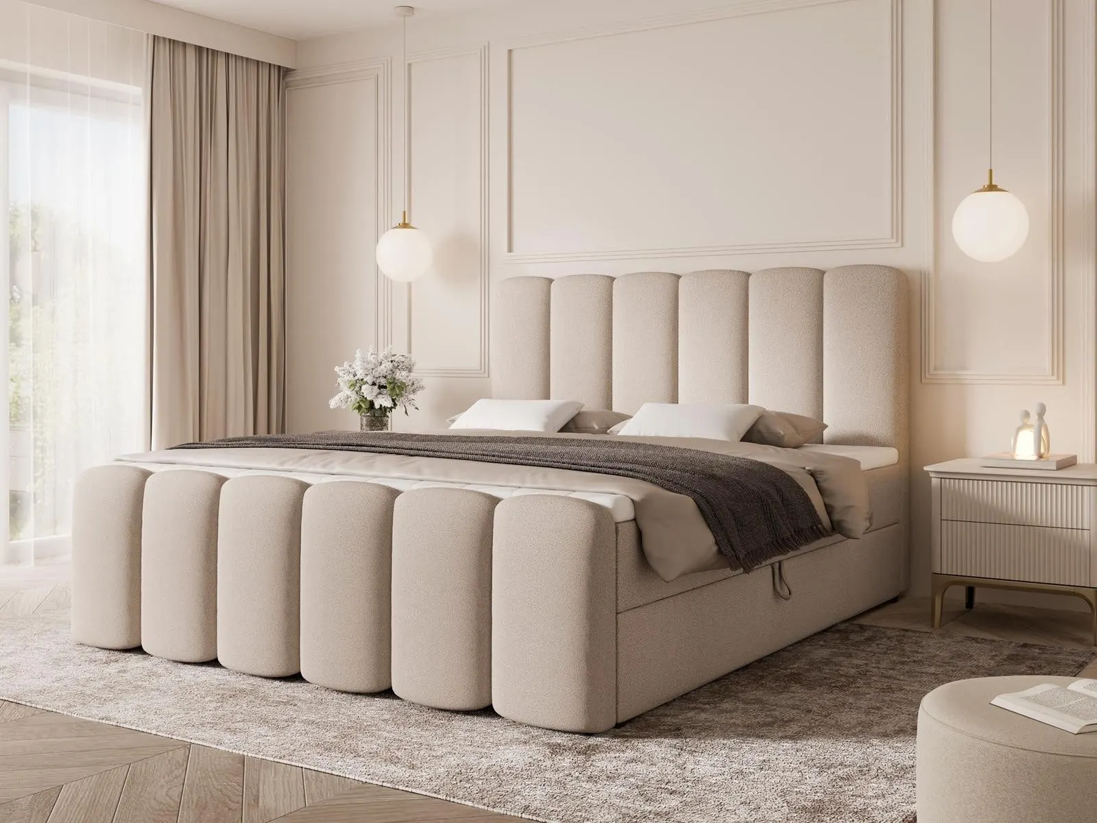 Boxspringbett in einem hellen Schlafzimmer